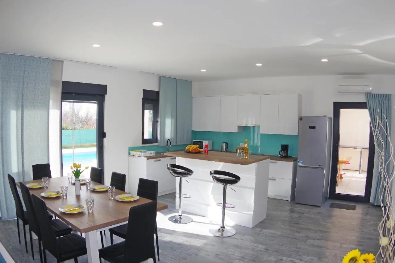 Beautiful Villa With Private Pool On Peaceful Location, Village Sveti Kirin Vodnjan